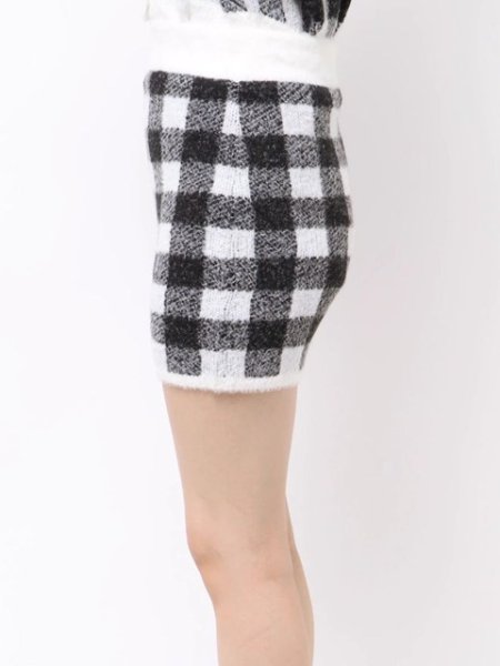 画像4: GYDA ( ジェイダ ) - CHECK shaggy ニットスカートライクショートパンツ (4)