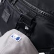画像5: NEW ERA ( ニューエラ ) - ウエストバッグ 2L ナイロンツイル ブラック (5)