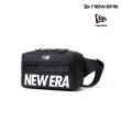 画像1: NEW ERA ( ニューエラ ) - スクエア ウエストバッグ 7L プリントロゴ ブラック (1)