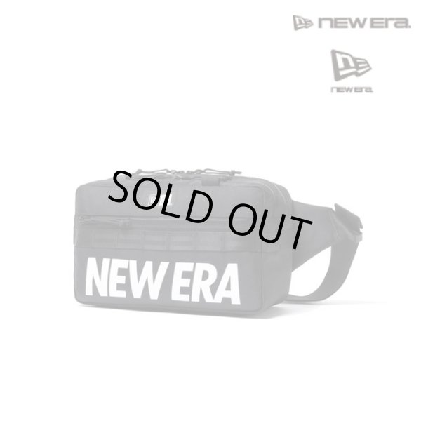 画像1: NEW ERA ( ニューエラ ) - スクエア ウエストバッグ 7L プリントロゴ ブラック (1)
