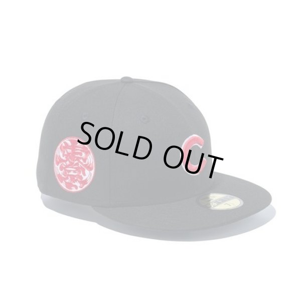 画像1: NEW ERA ( ニューエラ ) - 59FIFTY MLB TOKYO SERIES 2025 シカゴ・カブス 東京サイドパッチ ブラック (1)