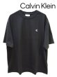 画像1: CALVIN KLEIN JEANS (カルバンクラインジーンズ) - Tシャツ - アーカイブロゴ リラックスクルーネックTシャツ [JUNG KOOK / ジョングク着用商品] (1)