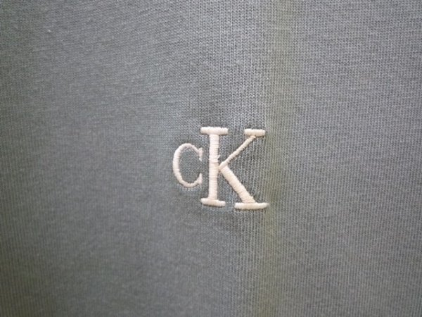 画像5: CALVIN KLEIN JEANS (カルバンクラインジーンズ) - Tシャツ - アーカイブロゴ リラックスクルーネックTシャツ [JUNG KOOK / ジョングク着用商品] (5)