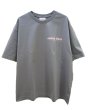 画像2: CALVIN KLEIN JEANS (カルバンクラインジーンズ) - Tシャツ - ショートスリーブグラフィックロゴTシャツ (2)