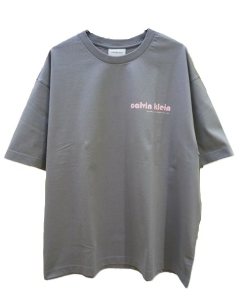 画像2: CALVIN KLEIN JEANS (カルバンクラインジーンズ) - Tシャツ - ショートスリーブグラフィックロゴTシャツ (2)
