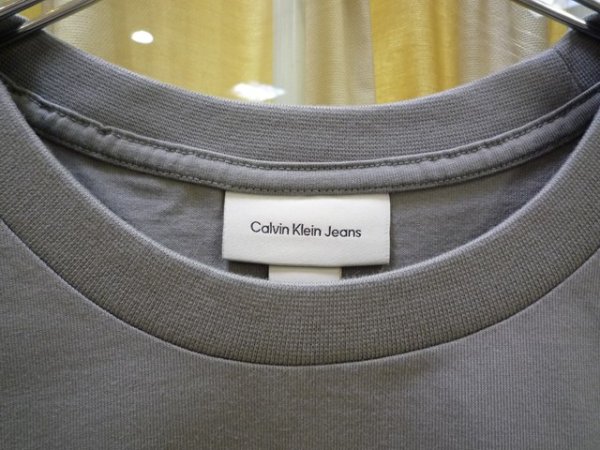 画像3: CALVIN KLEIN JEANS (カルバンクラインジーンズ) - Tシャツ - ショートスリーブグラフィックロゴTシャツ (3)
