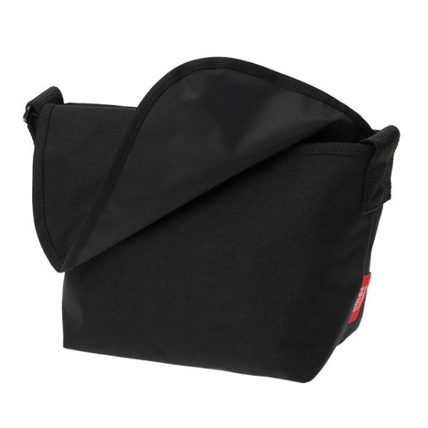 画像12: Manhattan Portage (マンハッタンポーテージ) - Nylon Messenger Bag JR Back Pocket W/ Divider Magnet (12)