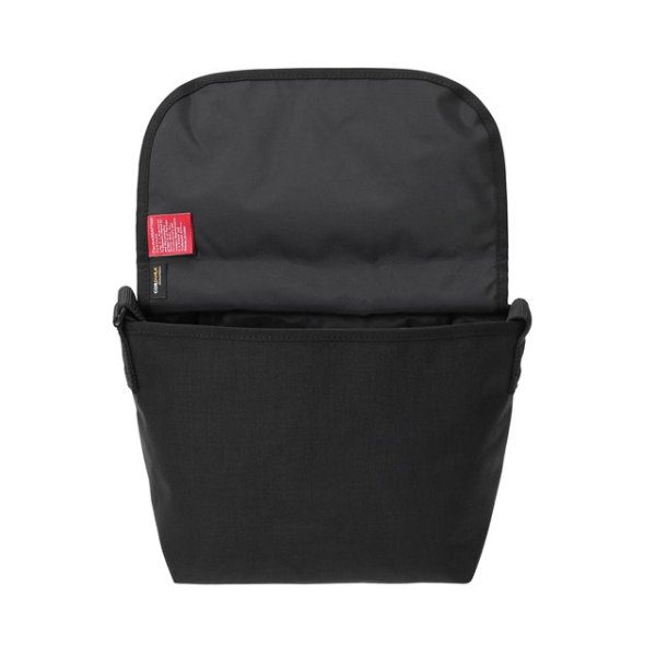 画像13: Manhattan Portage (マンハッタンポーテージ) - Nylon Messenger Bag JR Back Pocket W/ Divider Magnet (13)