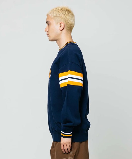 XLARGE ( エクストララージ ) - STRIPED SLEEVE TEAM LOGO CREWNECK